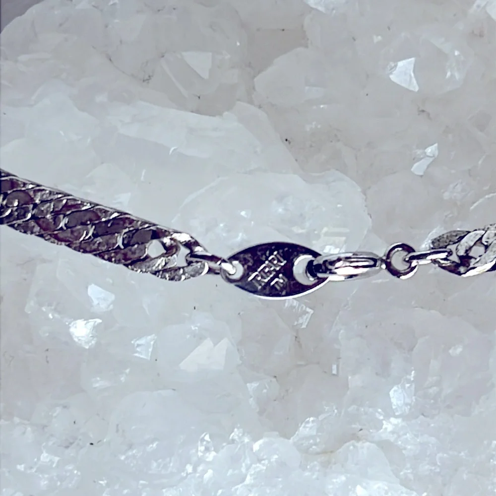 Trifari vintage Elegant Silver Chain Necklace - Picture 5 of 6